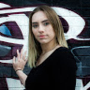 Meet your Posher, Shira